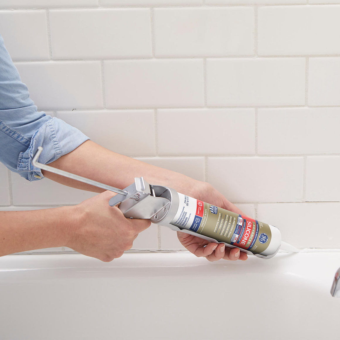 how-to-get-rid-of-black-mold-in-your-shower-caulking